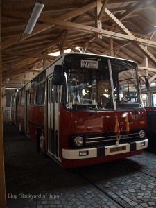 20090926_180030プラハ市バス（チェコ・プラハ_公共交通博物館）_small